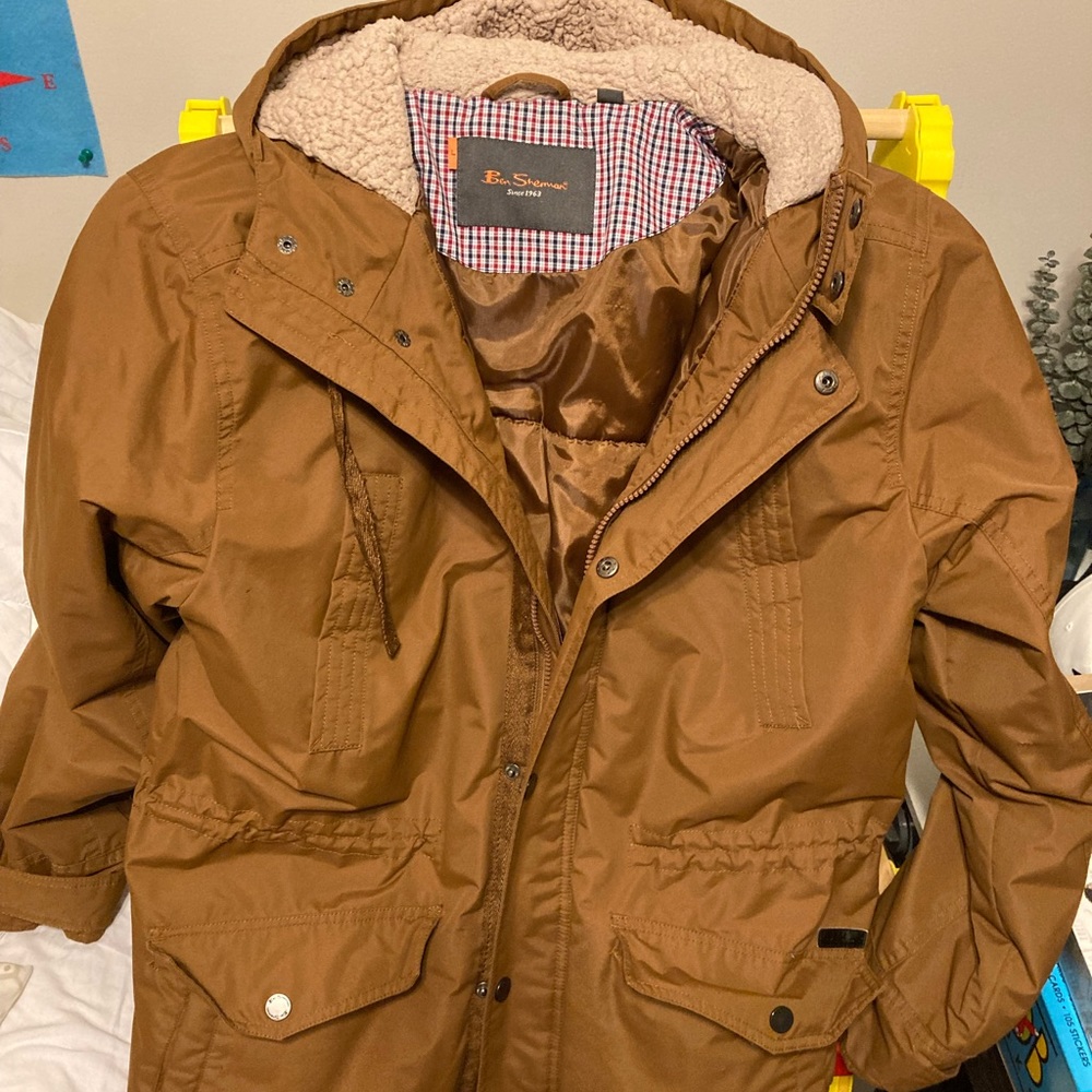 Ben Sherman Winter Jacket size L only worn 2x (like new condition)